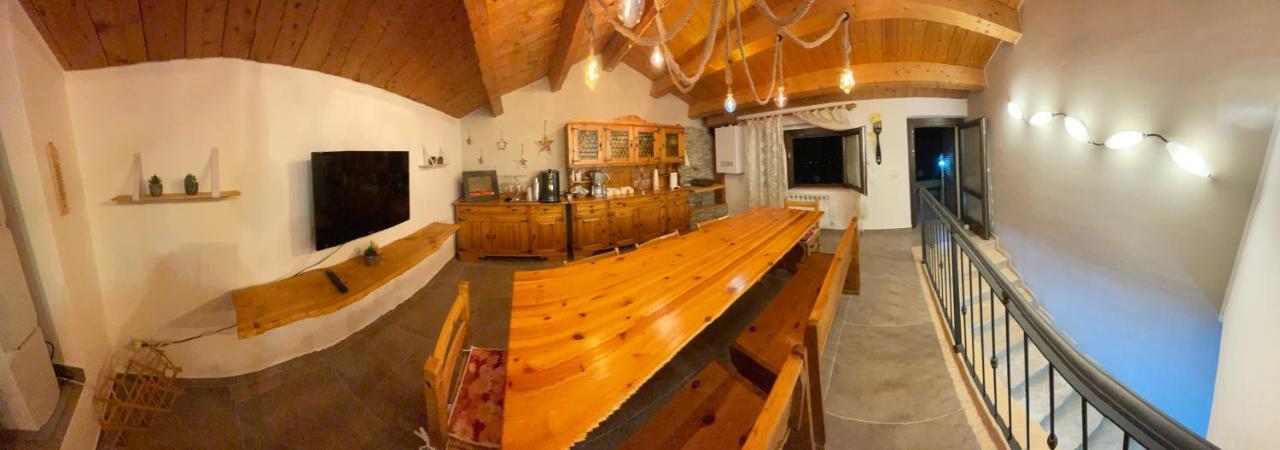הוילה גואלדו טאדינו Casa Vacanze Onelia מראה חיצוני תמונה